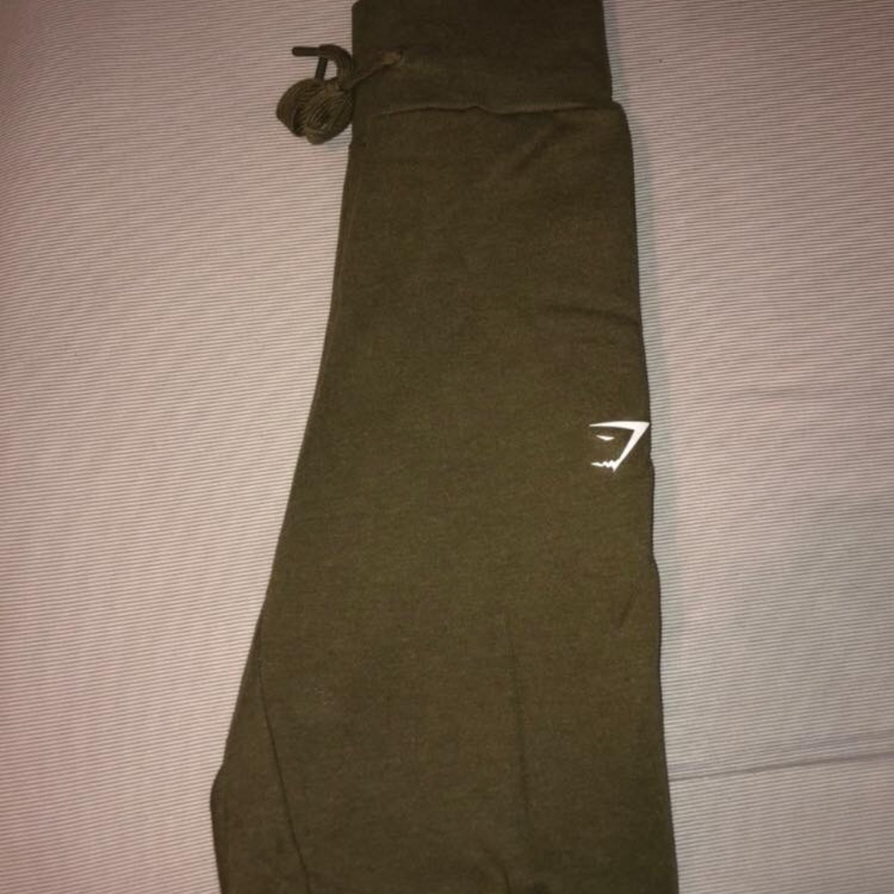 Gymshark High-Waisted Joggers in Khaki